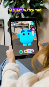 Talk to me Slimy: Talking Pet screenshot