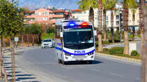 Polis Otobüsü Sürüş Oyunları screenshot